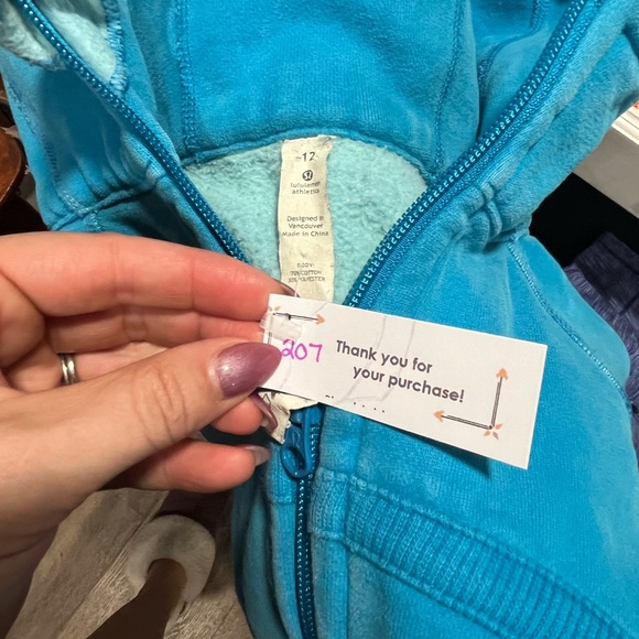 ⭐️Lululemon Scuba 207 - Picture 5 of 5